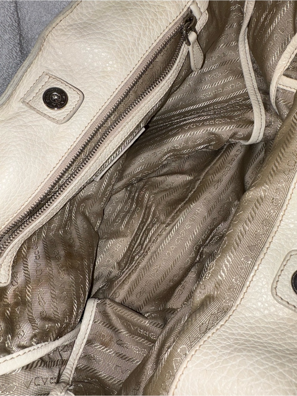 Prada Cream Leather Tote Bag Authentic - Picture 7 of 9